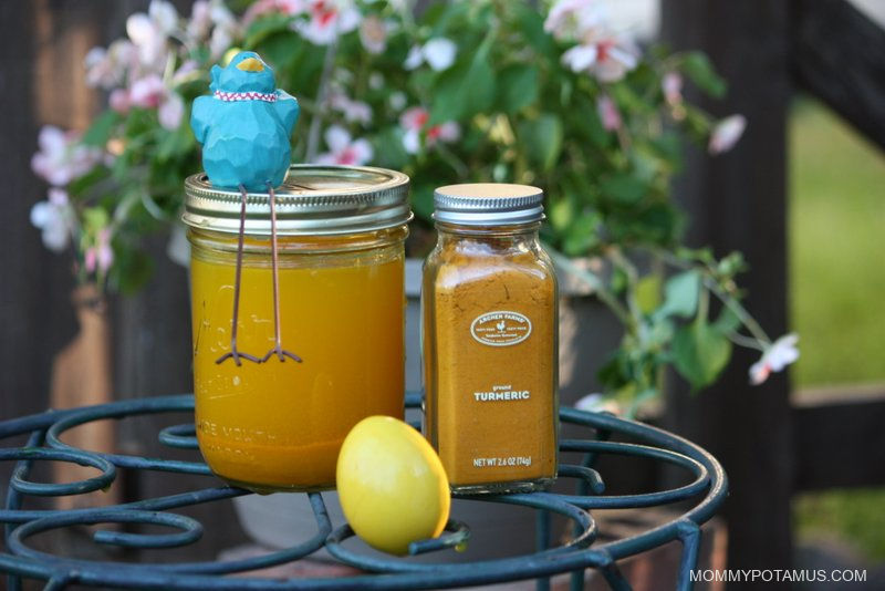 natural-easter-egg-dye-turmeric