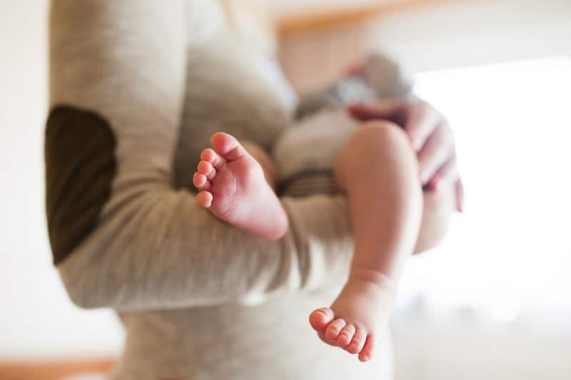 18 Ways To Help A New Mom