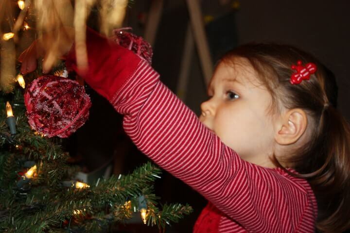 Yarn Ball Ornaments Made Easy