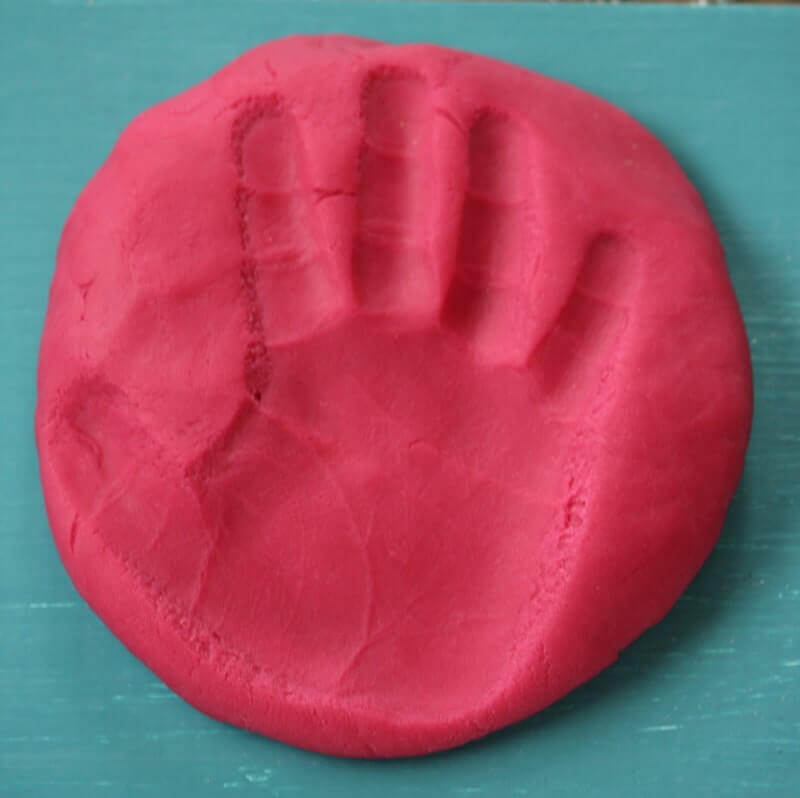 Natural & Non-Toxic Play Dough Recipe – Play of the Wild