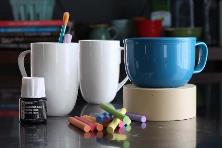 diy-chalkboard-mugs-001