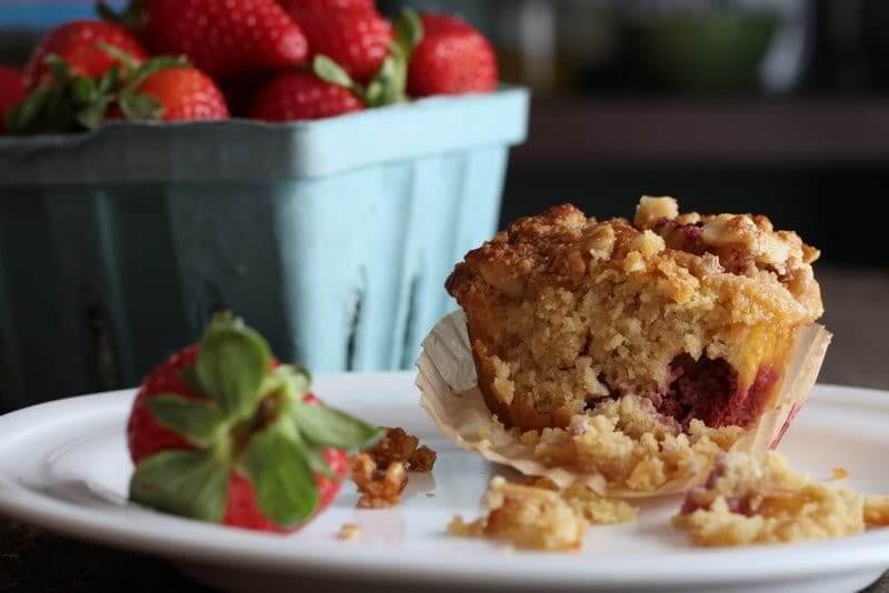 Gluten-Free Strawberry Rhubarb Streusel Muffins