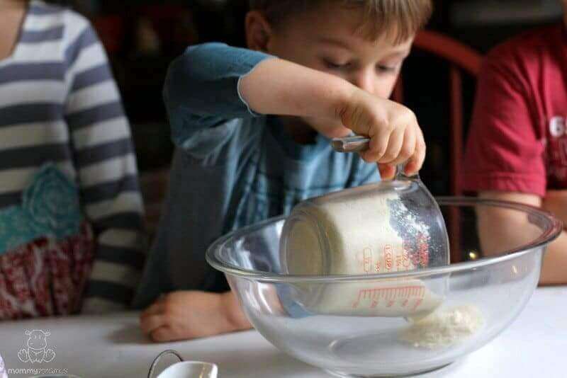 gluten-free-sugar-cookies-recipe-almond-flour