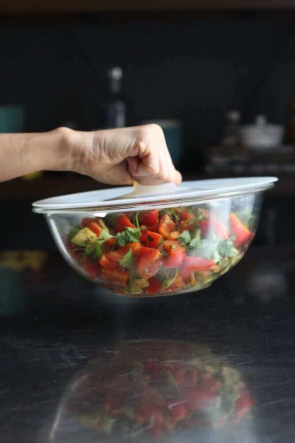 Say Goodbye to Plastic with these Plastic Wrap Alternatives