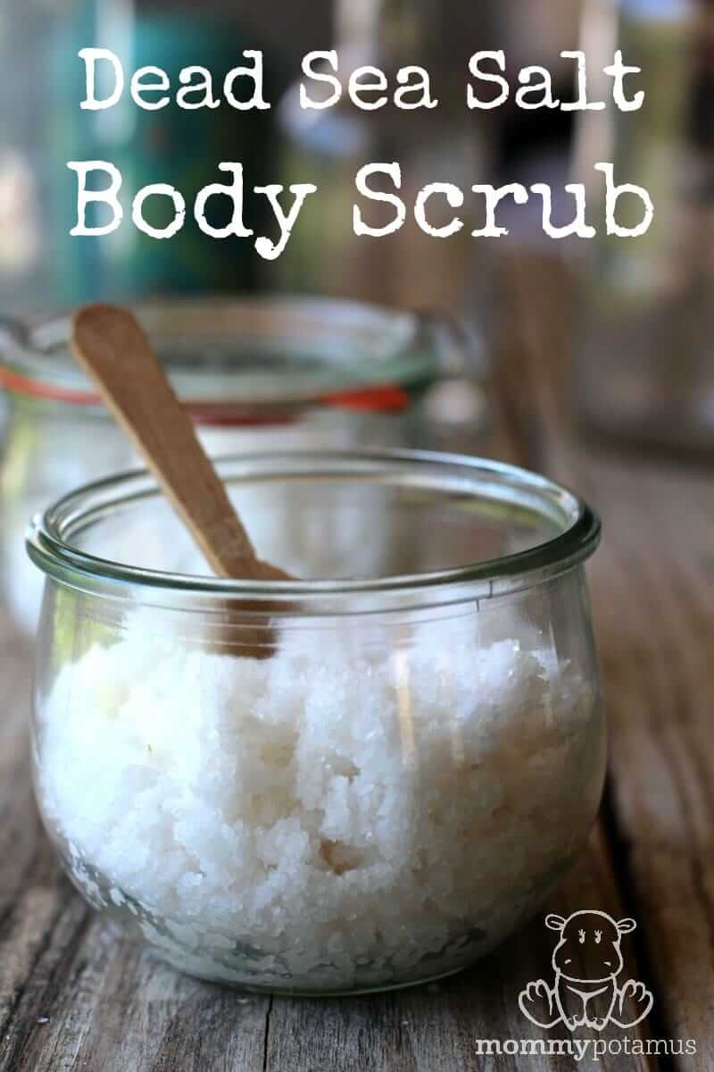 Dead Sea Salt Scrub Recipe - This scrub feels AMAZING, and it leaves skin soft and dewy. Unlike regular salt, which can be drying, it contains minerals which actually hydrate and support skin health.