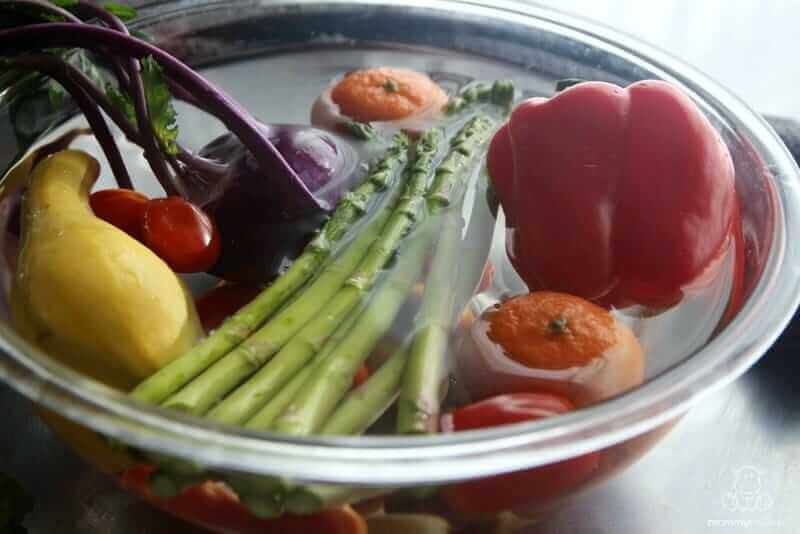 Washing Fresh Vegetables - How To Wash Vegetables From Garden