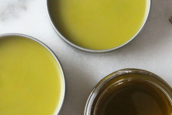 How To Make Comfrey Oil And Salve