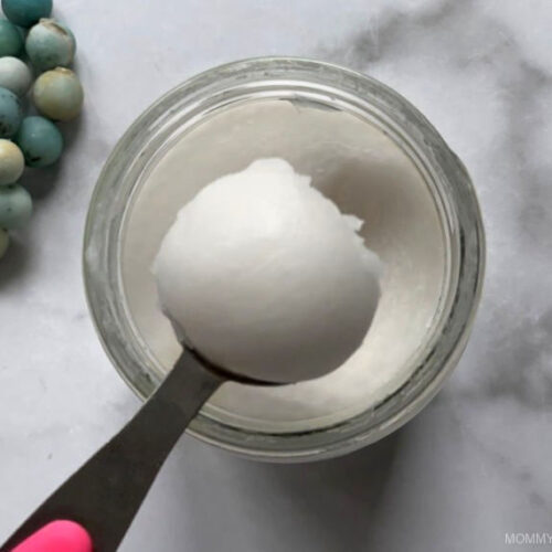 5 Benefits of Coconut Oil Pulling & How To Do It