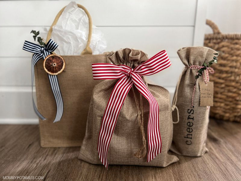 Up close view of burlap gift bags