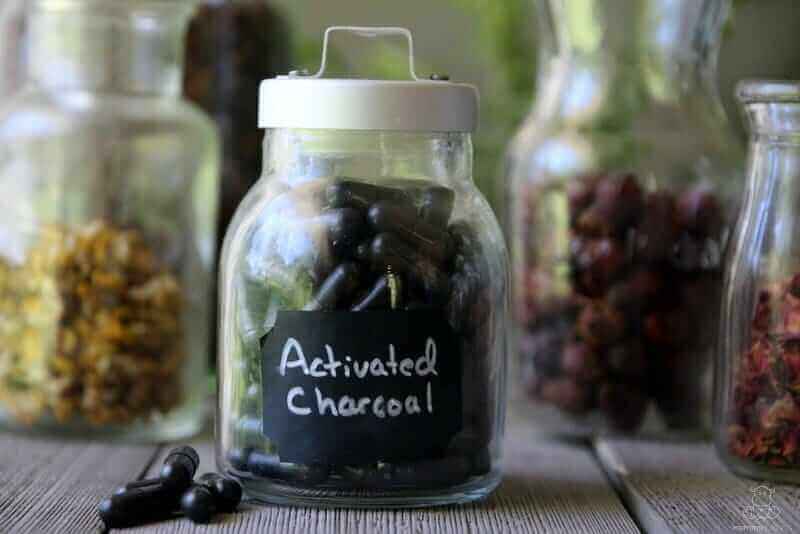 using activated charcoal to whiten teeth