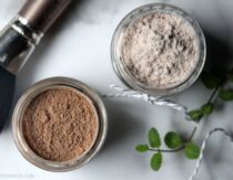 Jars of DIY dry shampoo for light and dark hair