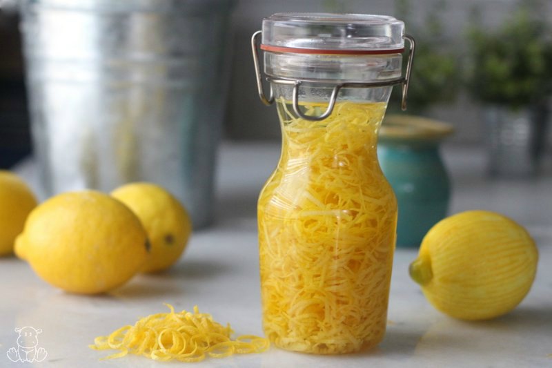 how-to-make-lemon-extract-recipe-lemon-recipes-diy-extracts