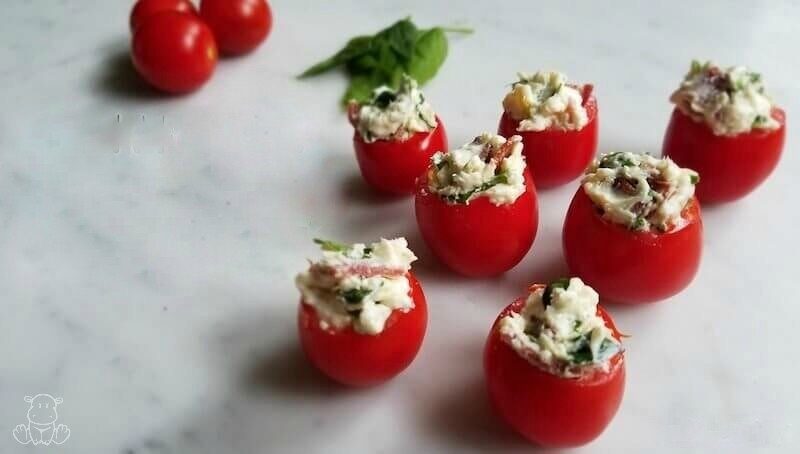 stuffed cherry tomatoes blt bites